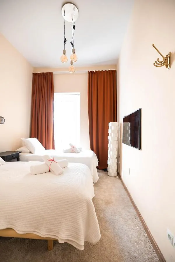 Shiny Mik Super Family Apartment Malaga 0*,