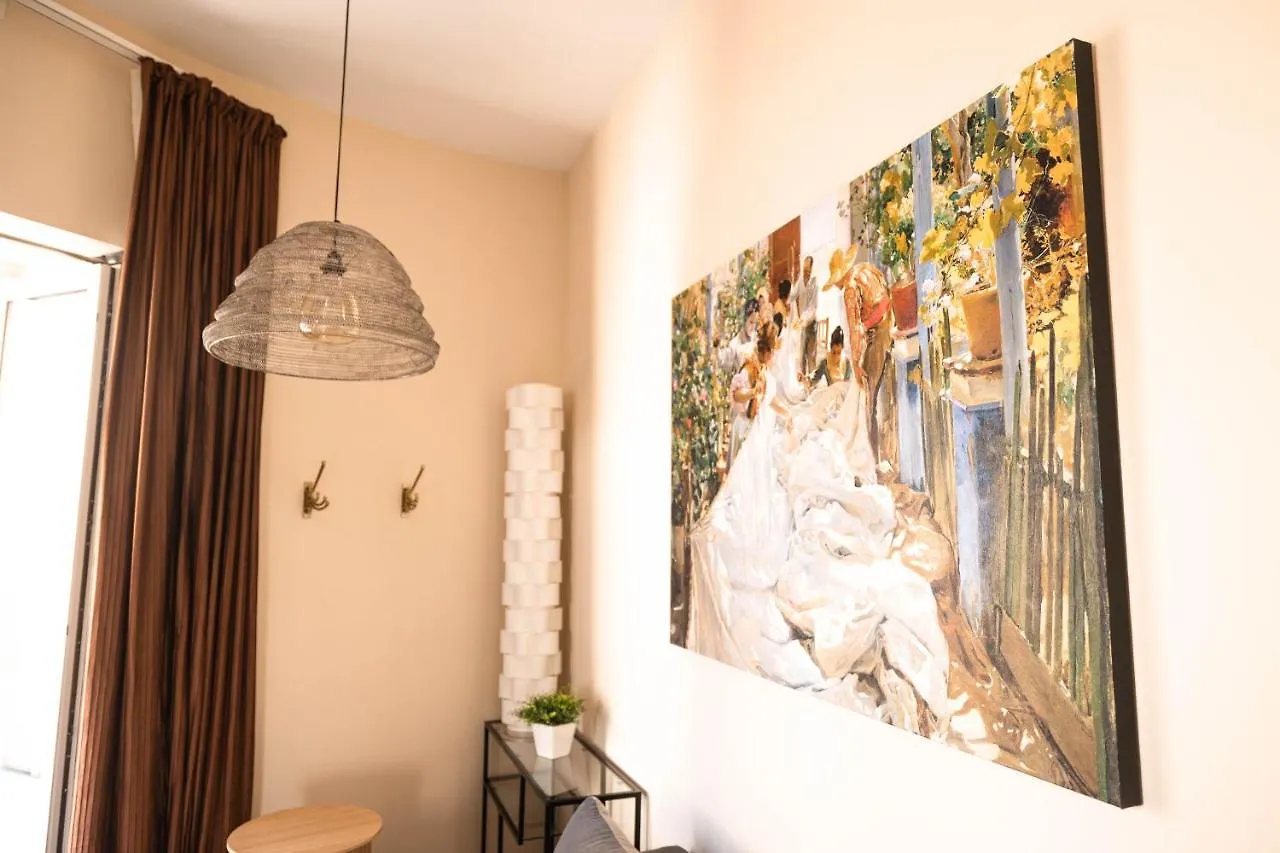 Shiny Mik Super Family Apartment Malaga