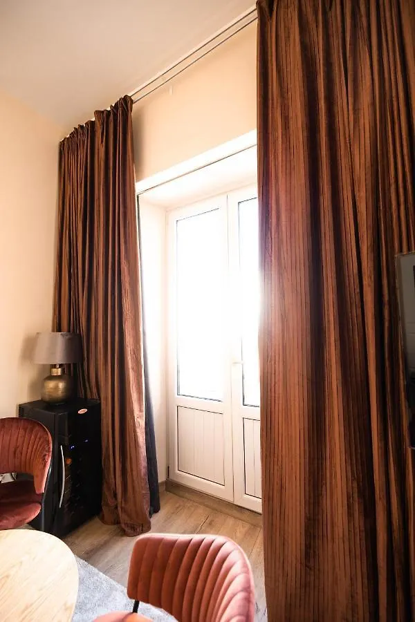 Shiny Mik Super Family Apartment Malaga