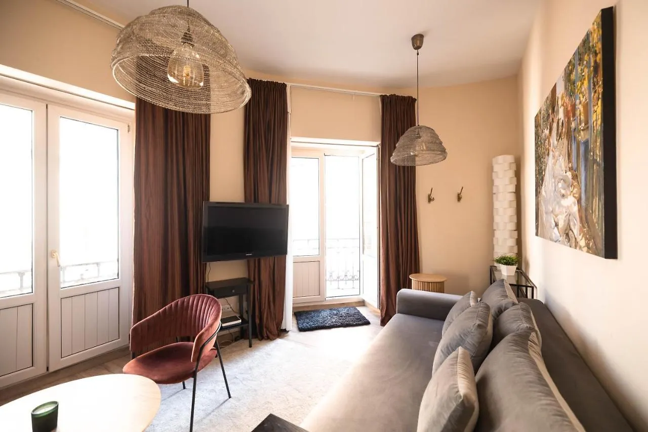 Shiny Mik Super Family Apartment Malaga